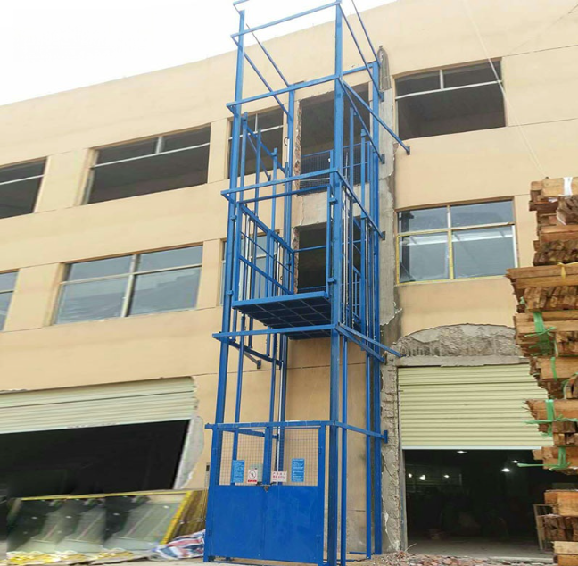 新干建材厂室外物料提升